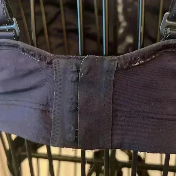 Lululemon Ta Ta Tamer II Bra-Sz 32DD - Picture 3 of 5